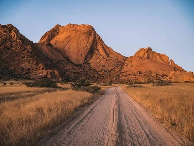Gravel road leading toward Spitzkoppe