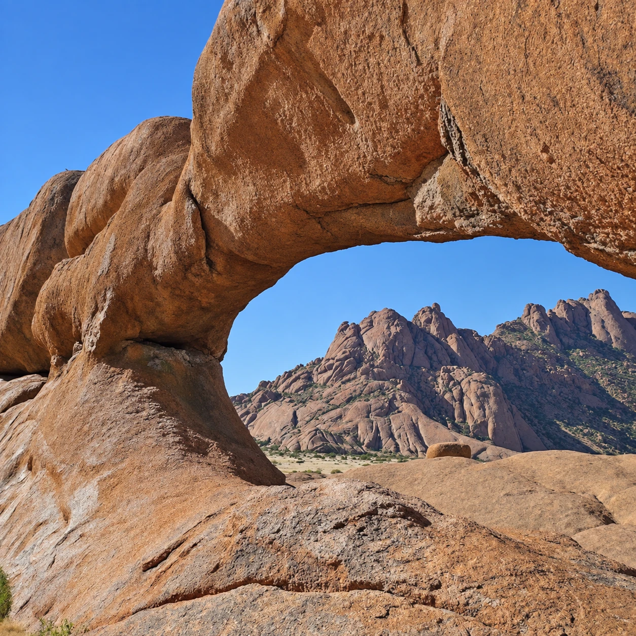 Spitzkoppe granite arch on the Namibia Discovery lodge tour